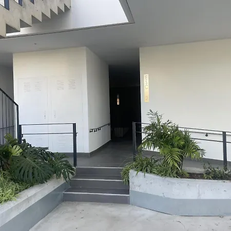 Luxury Sea View Penthouse By United Renters Apartment