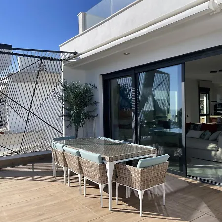 Luxury Sea View Penthouse By United Renters Apartment *