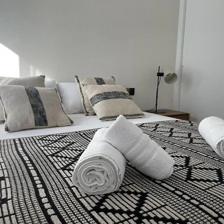 Luxury Sea View Penthouse By United Renters *